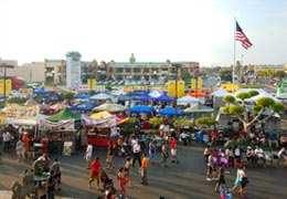 Early Crowd before 7PM